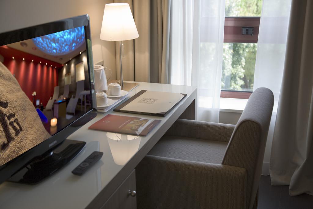 Hotel Federico II Ези Экстерьер фото
